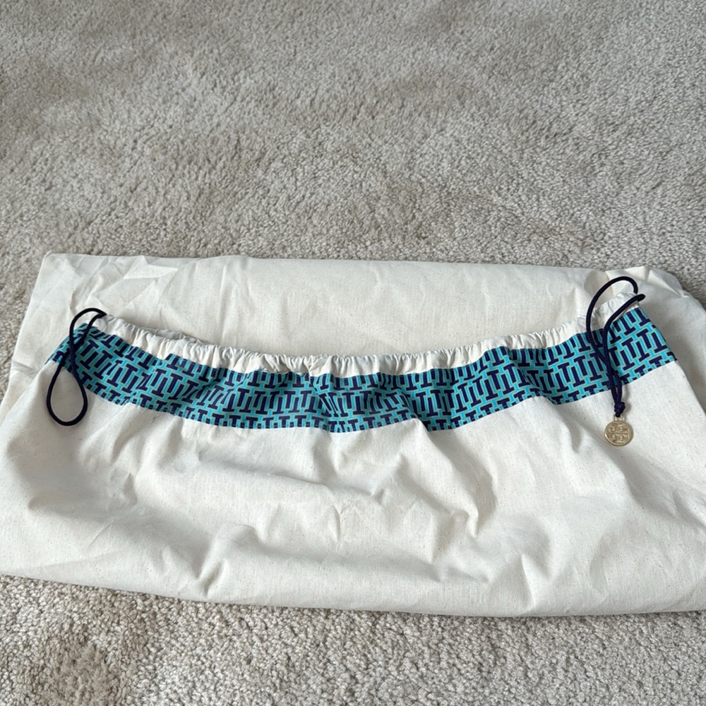 Tory Burch York Tote - Picture 9 of 9